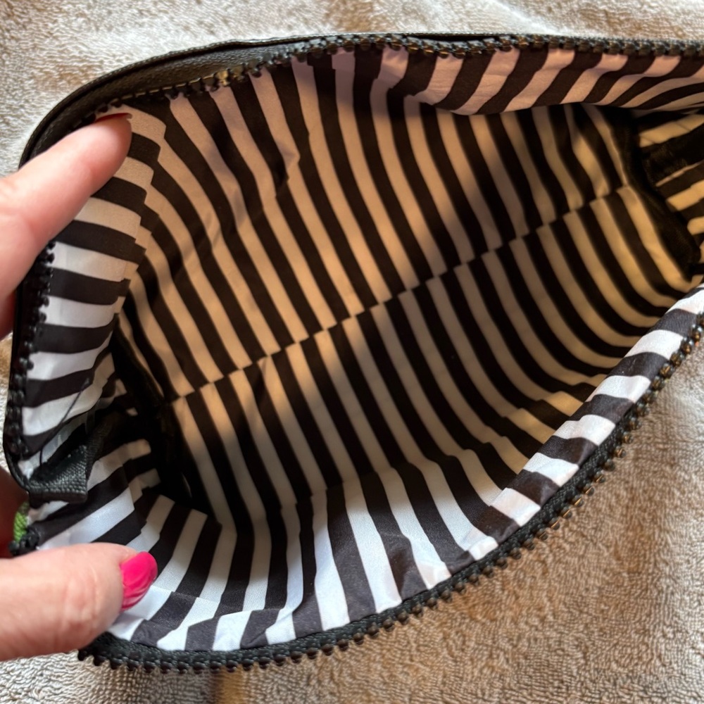 NWT Marc Tetro Dog & Sunflower Print Cosmetic Makeup Bag Pouch - Picture 6 of 6